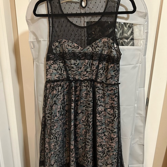 Kimchi Blue Floral and Lace Cocktail Dress Size 12 - Picture 7 of 7